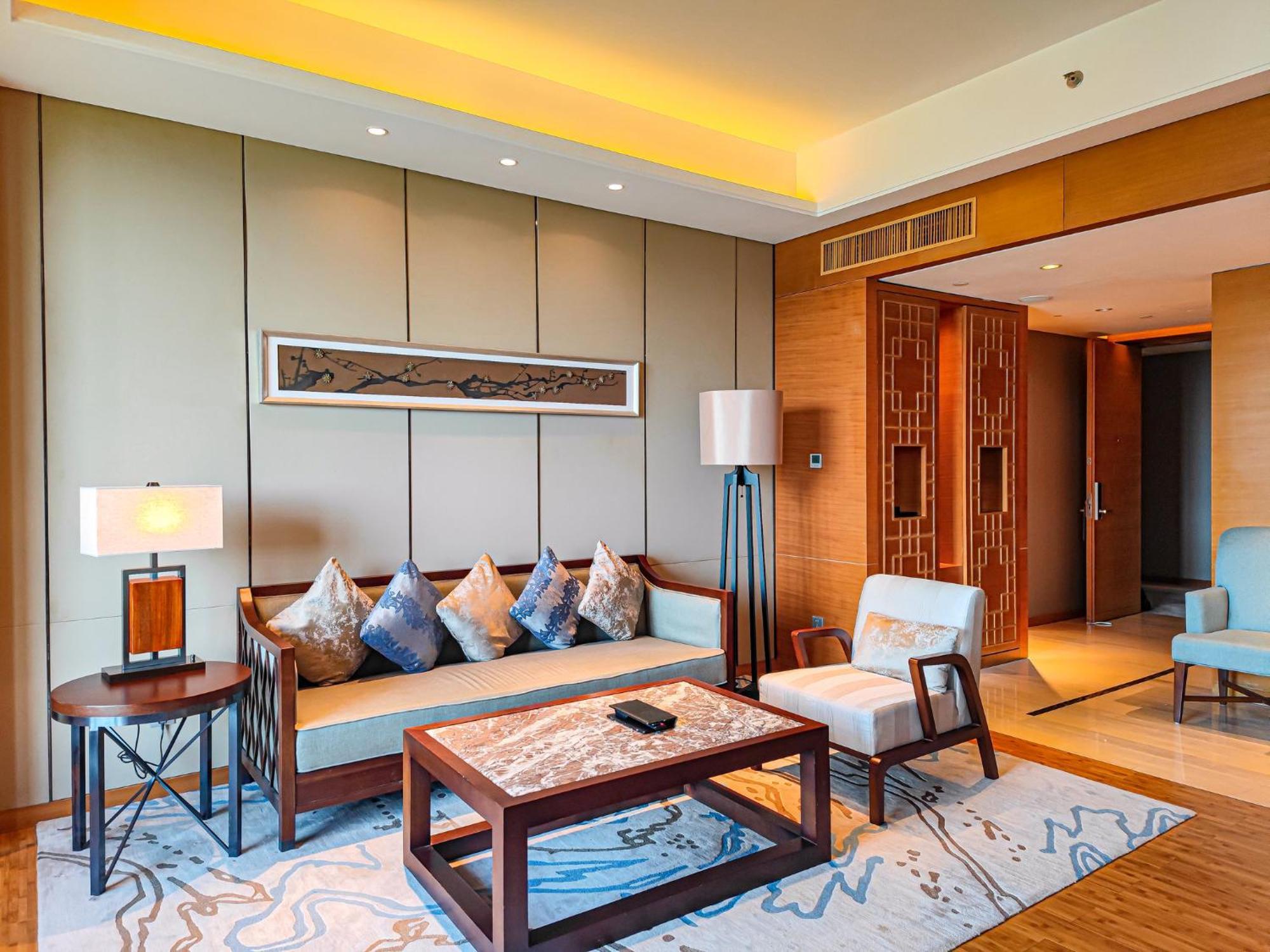 Hualuxe Yangjiang City Center Exteriér fotografie