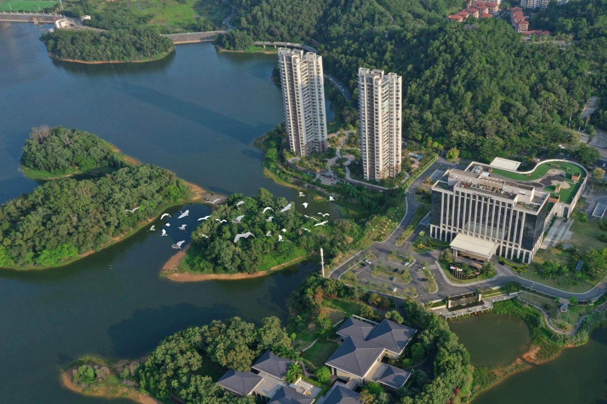 Hualuxe Yangjiang City Center Exteriér fotografie